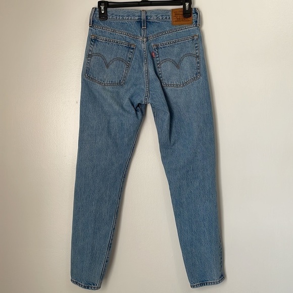 Levi’s Wedgie Icon Fit Jeans Authentically Yours Size 26 - Picture 4 of 7